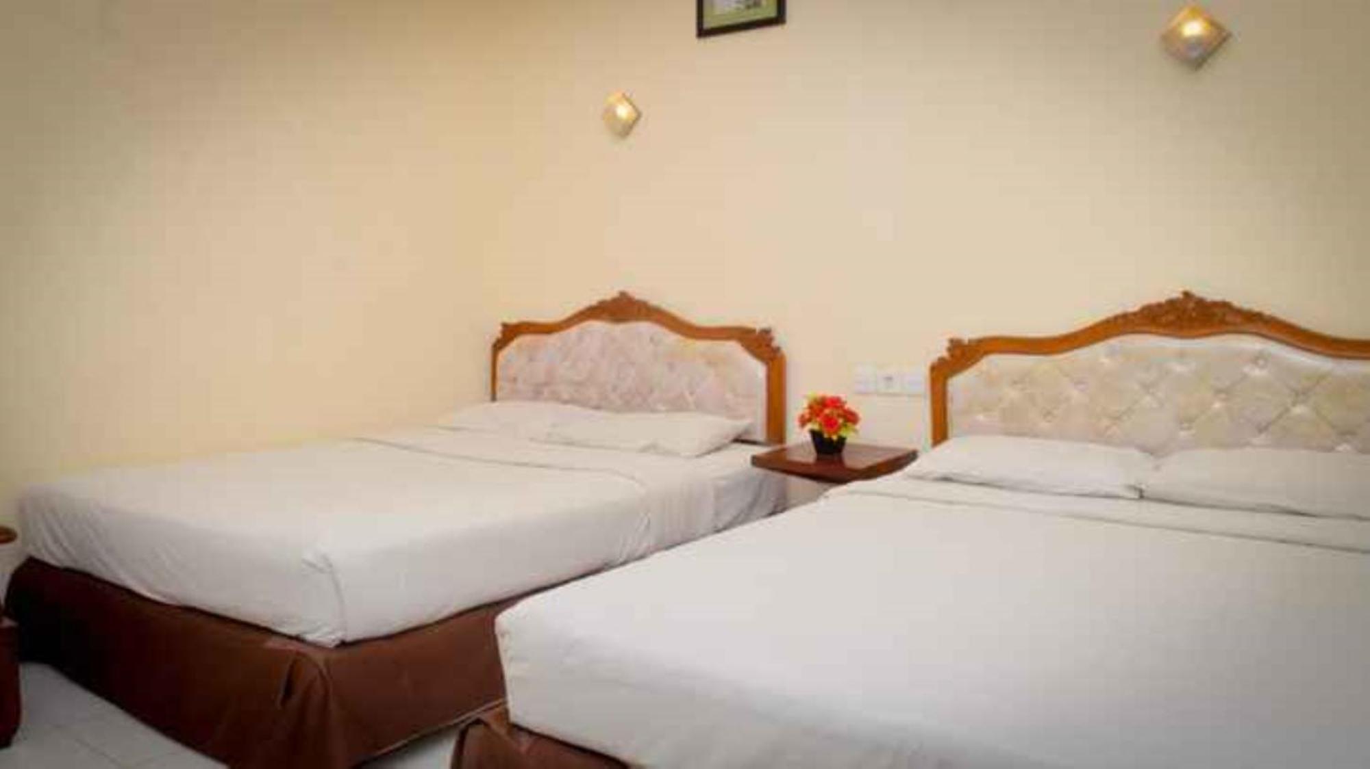 Uni Beach Hotel Pangandaran Exterior foto