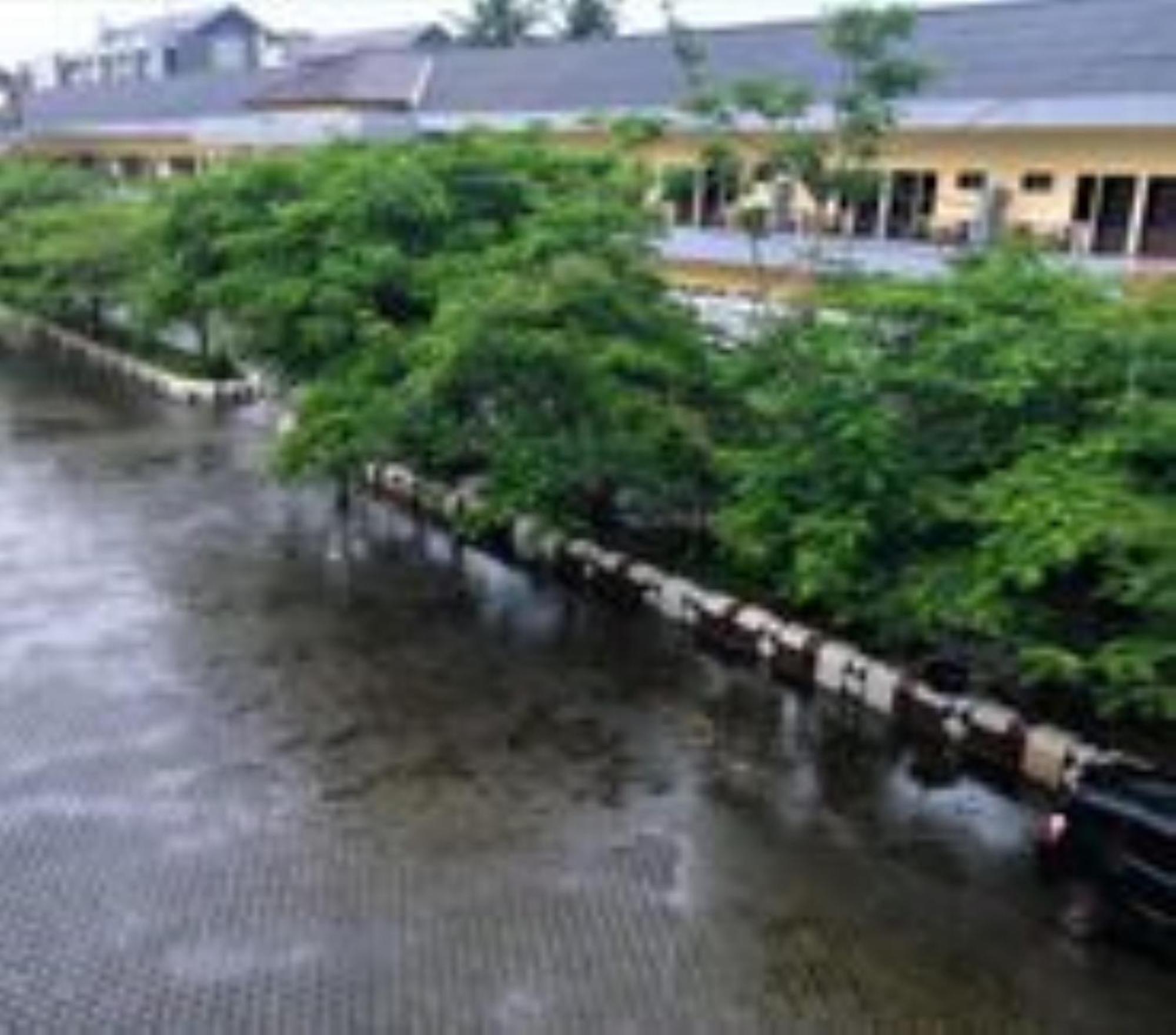 Uni Beach Hotel Pangandaran Exterior foto