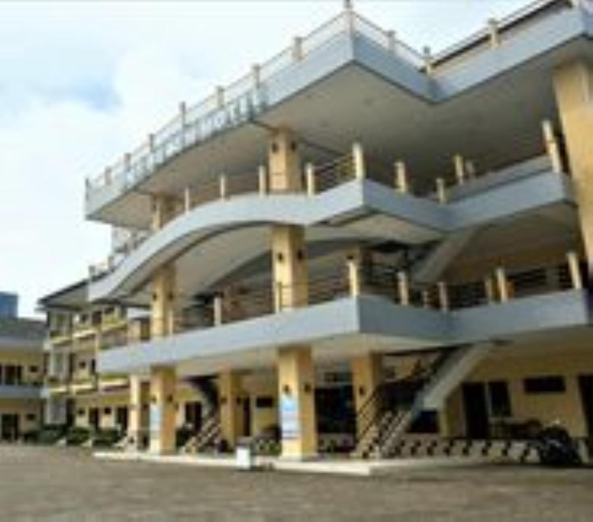 Uni Beach Hotel Pangandaran Exterior foto